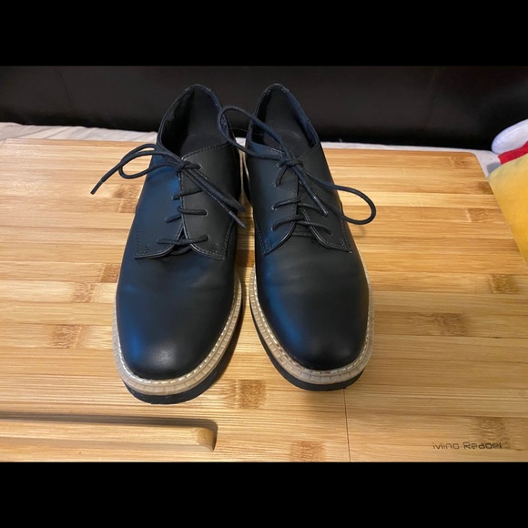 Oxford Look Alike W7.5
